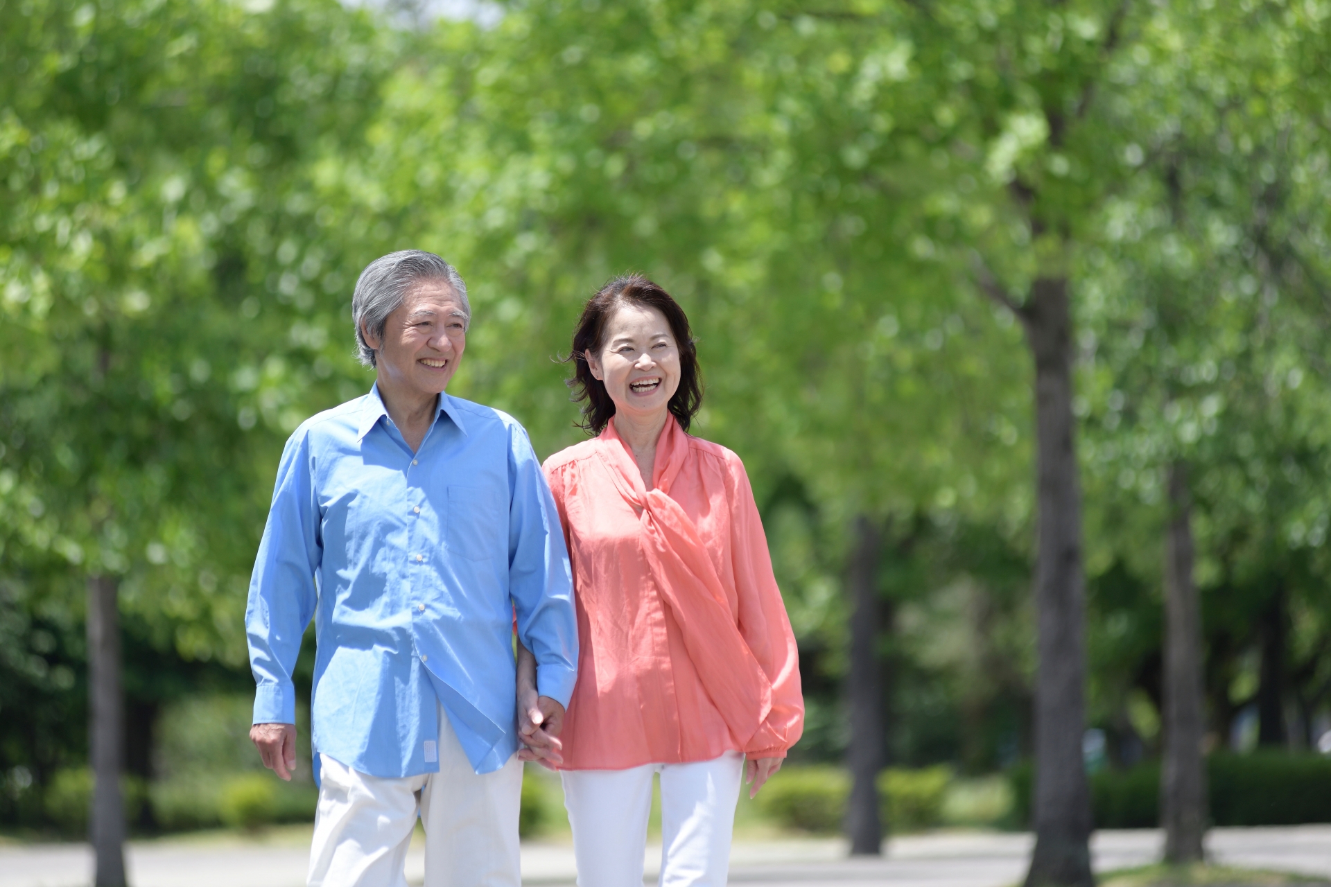 親問題を乗り越えて結ばれた幸せな日本人カップル