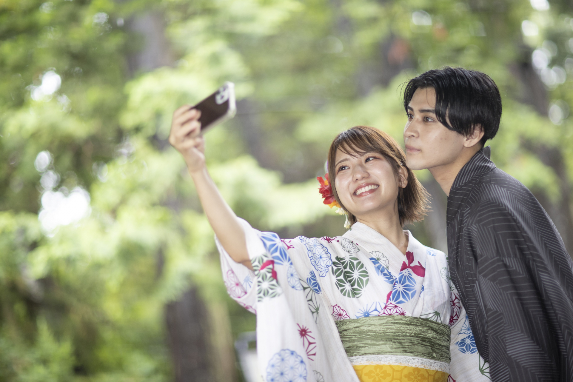 令和の結婚へ前向きに歩む日本人カップル