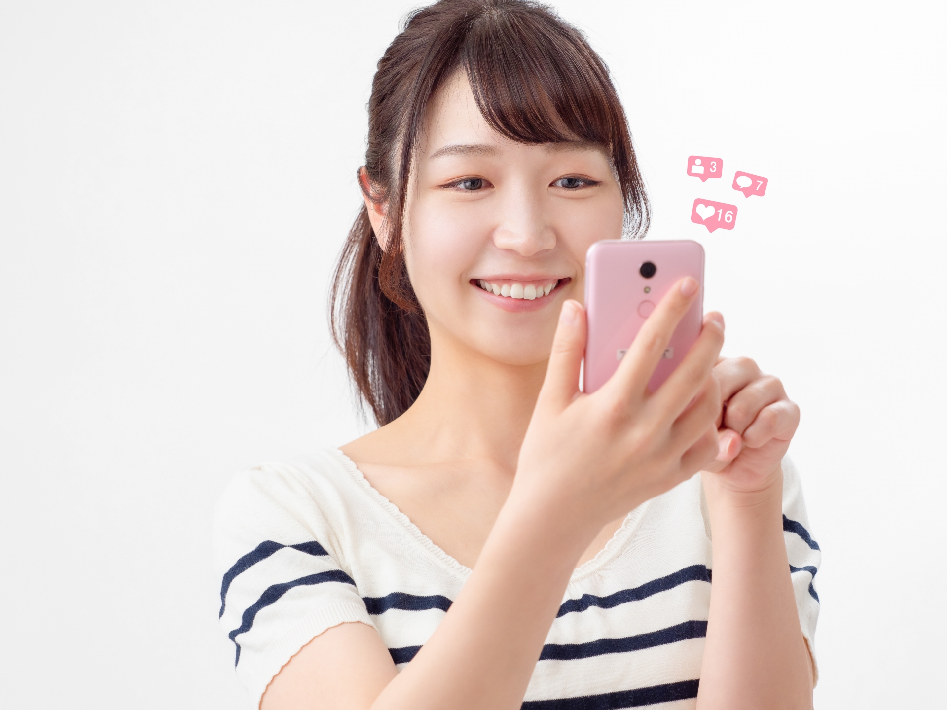 カウンセラーに愛着スタイルを相談する日本人女性