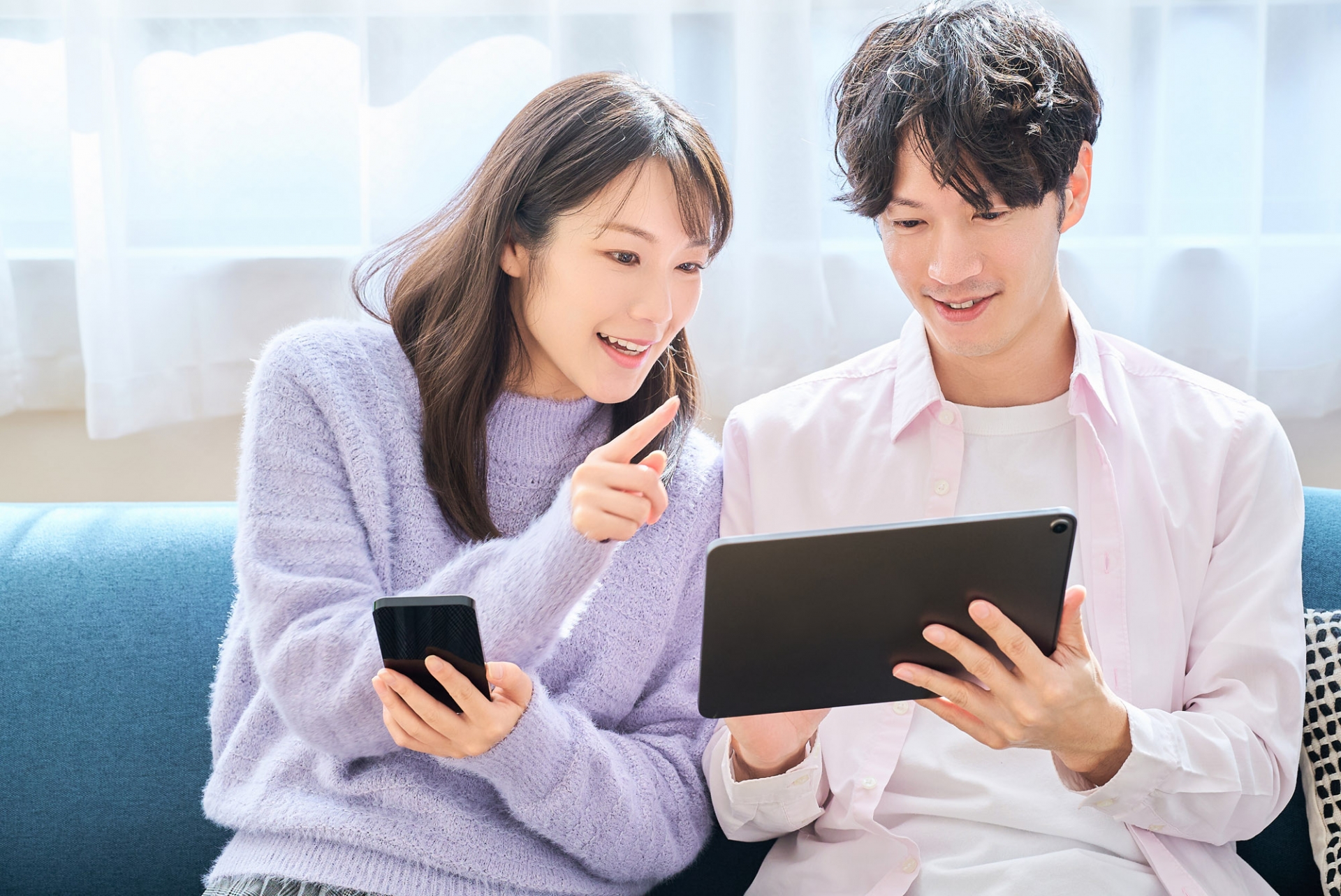 令和時代の婚活トレンドを象徴する日本人カップル
