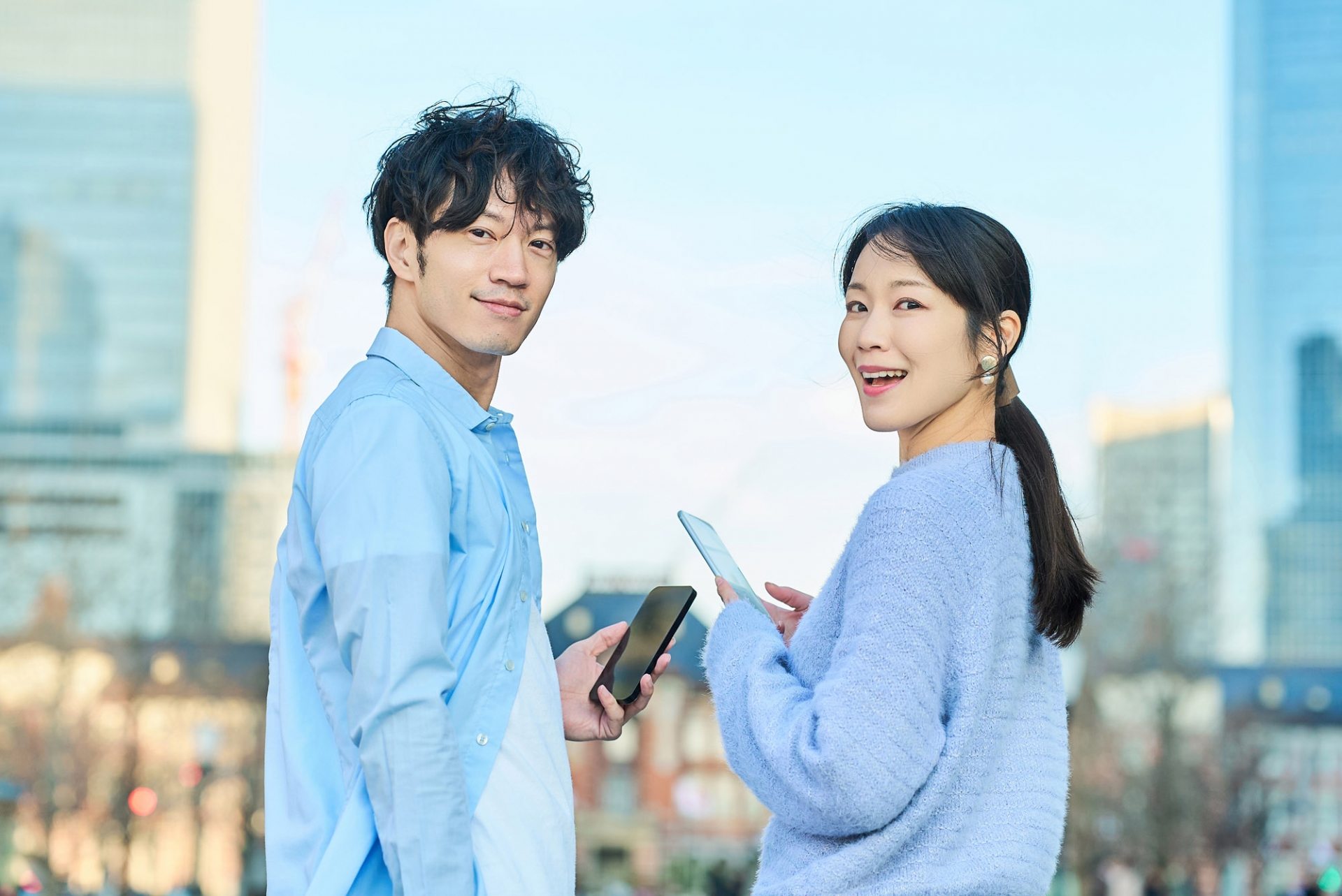 幸せな結婚生活を送る日本人夫婦