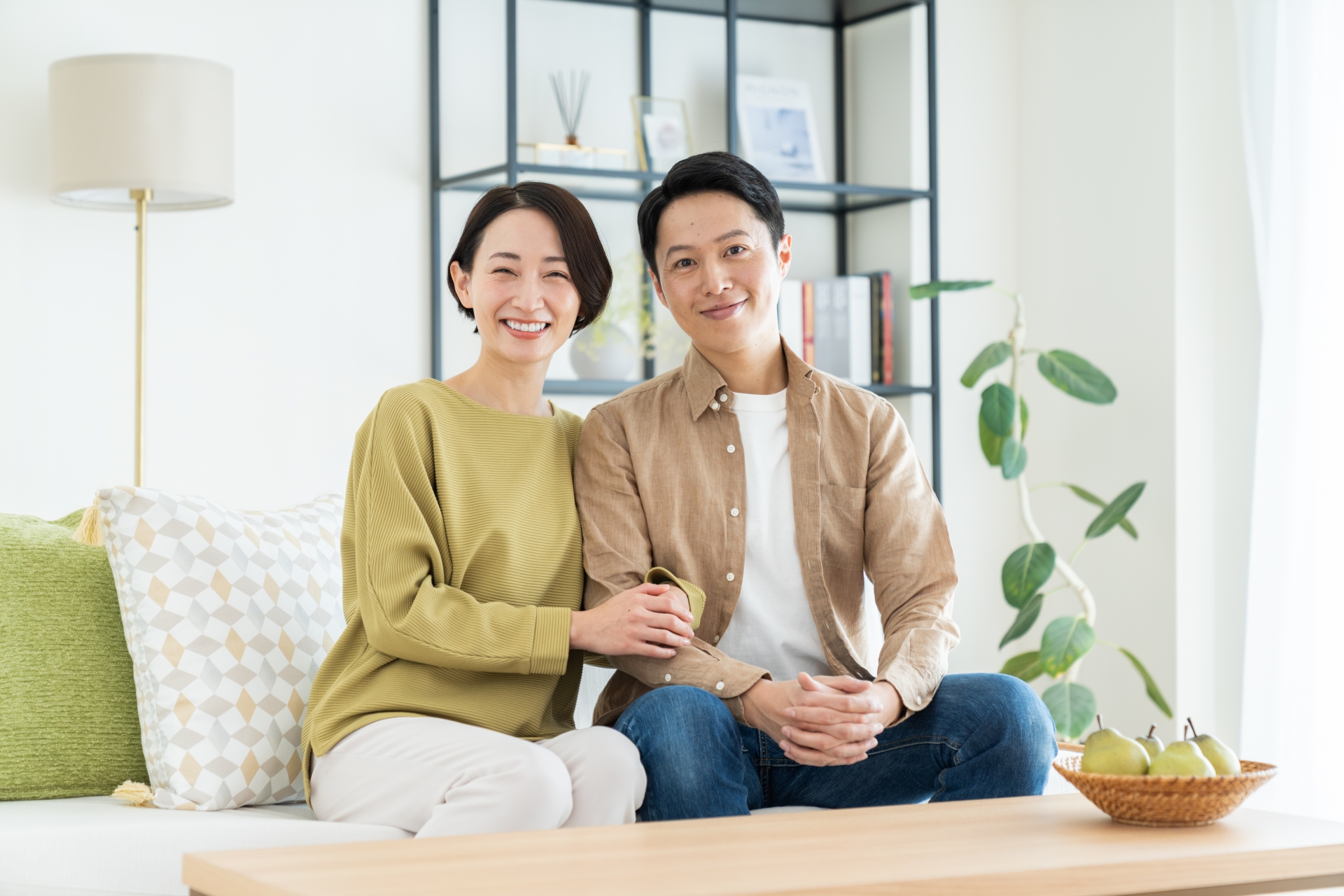 幸せな結婚生活を送る日本人夫婦