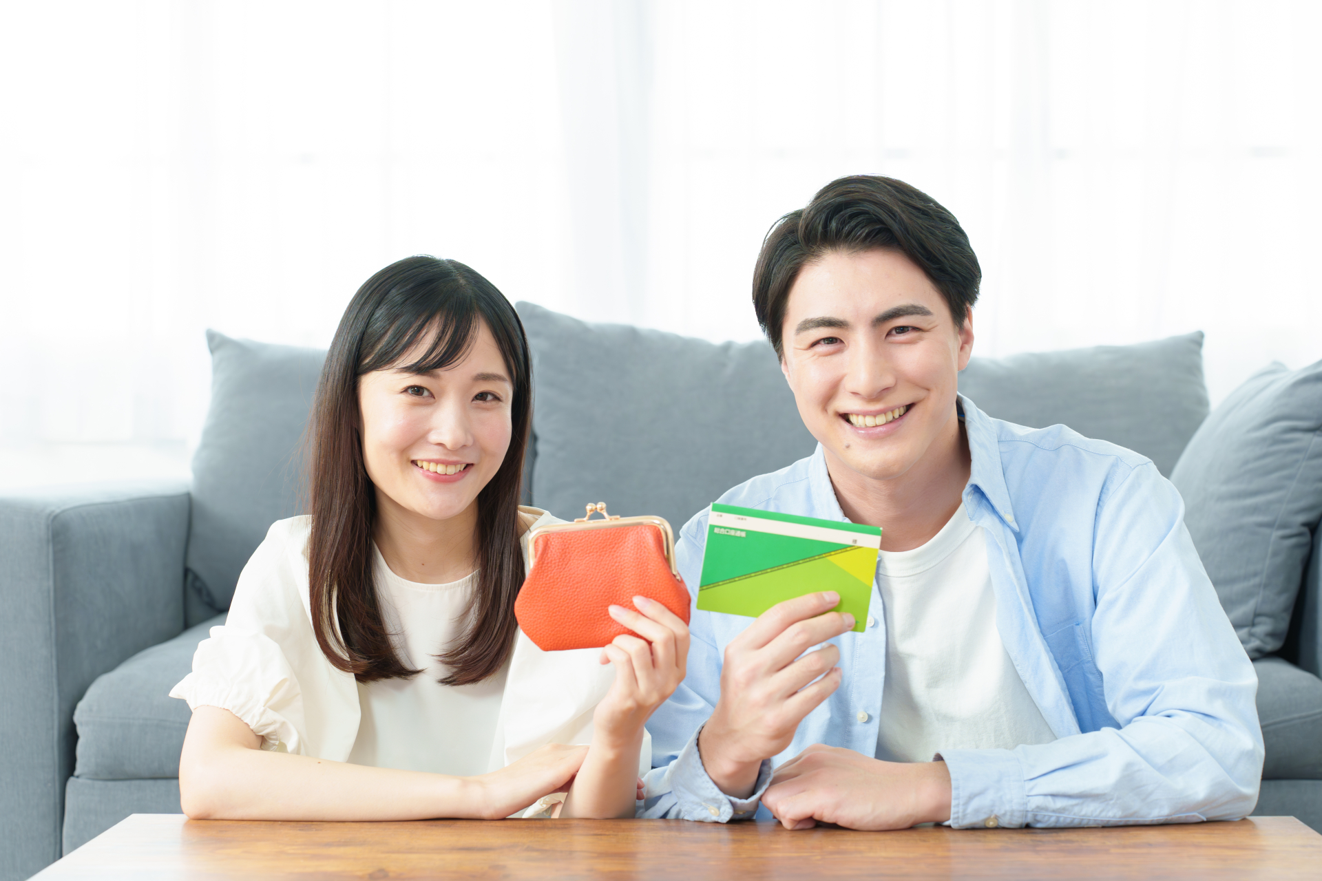 経済観念を共有する幸せな日本人カップル